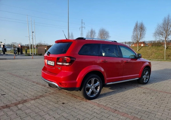 Dodge Journey cena 53900 przebieg: 162980, rok produkcji 2017 z Gdynia małe 154